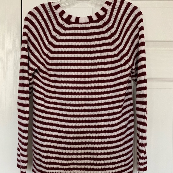 Old Navy red and white stripe knit sweater - Picture 4 of 4